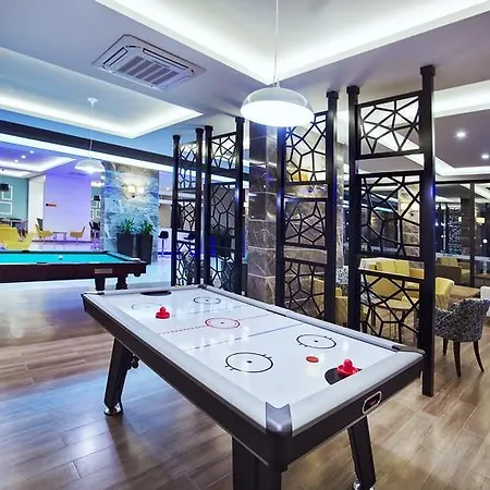 Apartment In Tosmur *